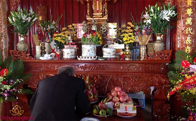 Người Việt Nam quan trọng việc thờ cúng